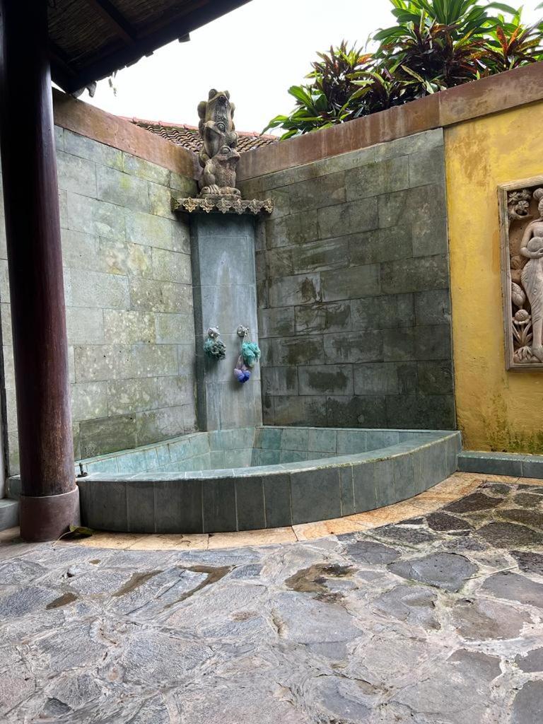 Sanggah Bali Lodge *